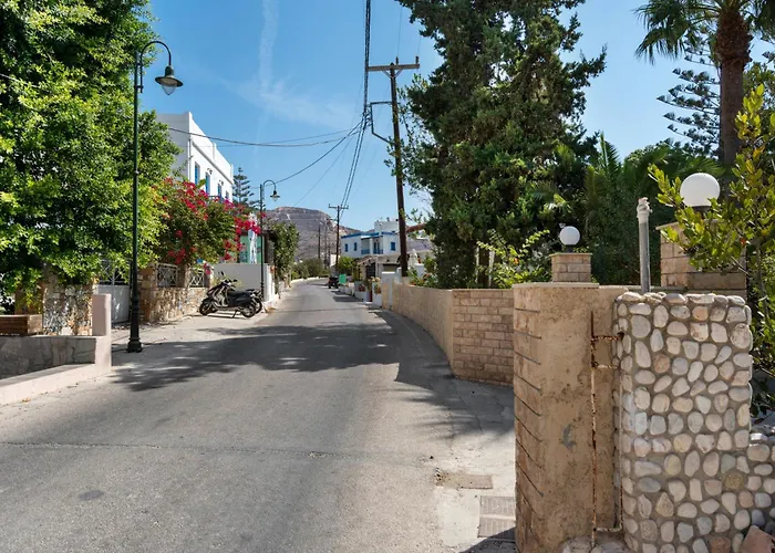 Sunset Realty Ano Syros